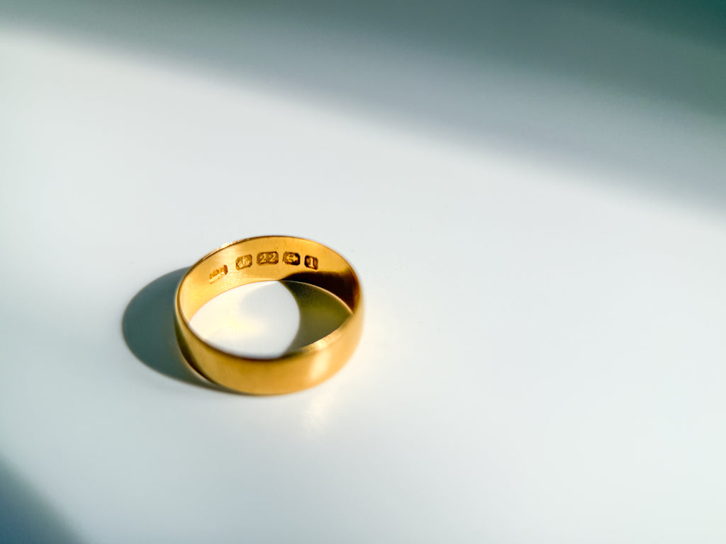 1910 Antique Gold Band Ring